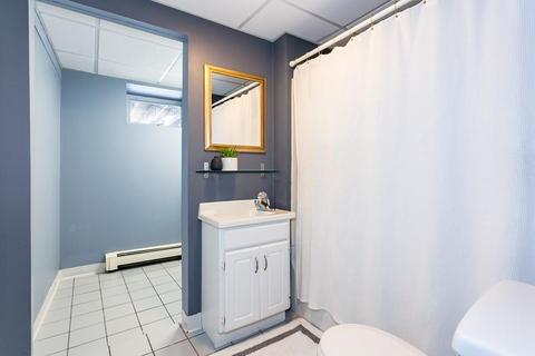 291 Central Ave, Needham, MA 02494 photo 18