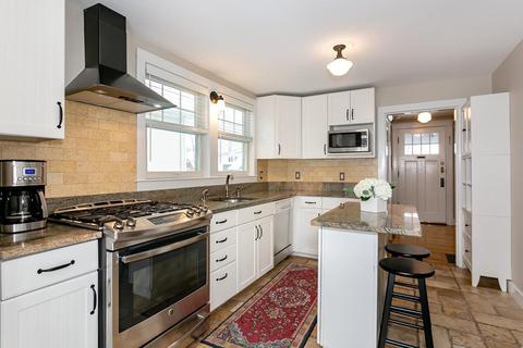 291 Central Ave, Needham, MA 02494 photo 11
