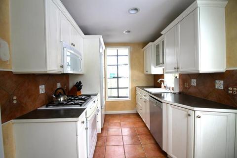186 Dwight Rd, Springfield, MA 01108 photo 4
