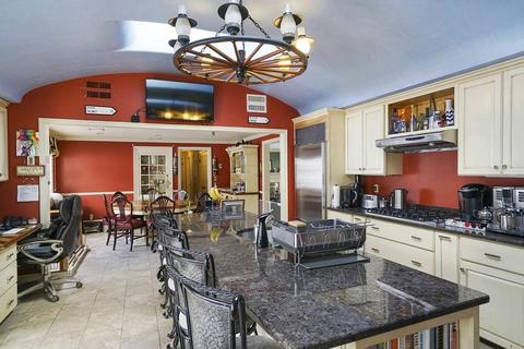 930 Main St, Hingham, MA 02043 photo 4