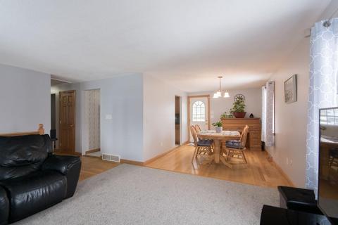 1028 Elsbree St, Fall River, MA 02720 photo 10