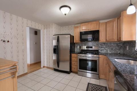 1028 Elsbree St, Fall River, MA 02720 photo 12