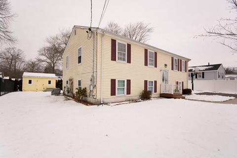 1028 Elsbree St, Fall River, MA 02720 photo 4