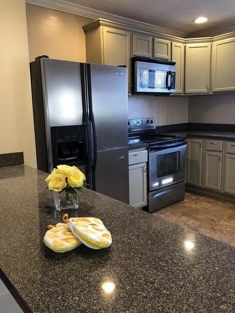 12 Benham St, Springfield, MA 01109 photo 7