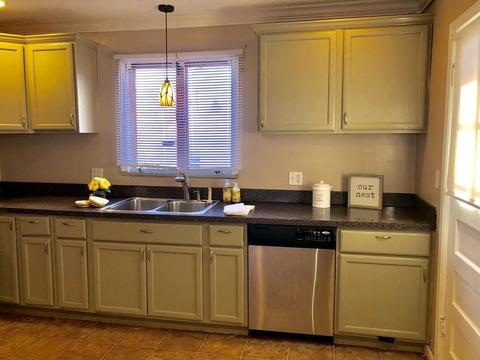 12 Benham St, Springfield, MA 01109 photo 5