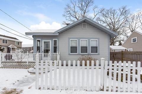29 Algelo Ave, Wareham, MA 02571 photo 2