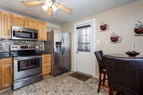 159 Powell Ave, Springfield, MA 01118 photo 10