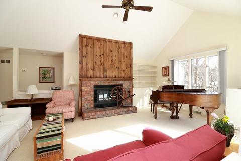 237 Maynard Rd, Framingham, MA 01701 photo 3