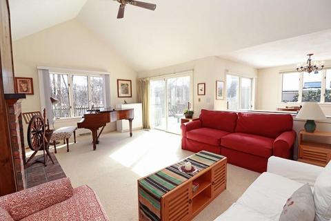 237 Maynard Rd, Framingham, MA 01701 photo 4