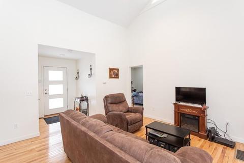 48 Lucerne, Springfield, MA 01119 photo 16