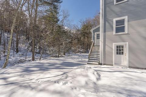 8 Lawrence Mt Rd, Gloucester, MA 01930 photo 3