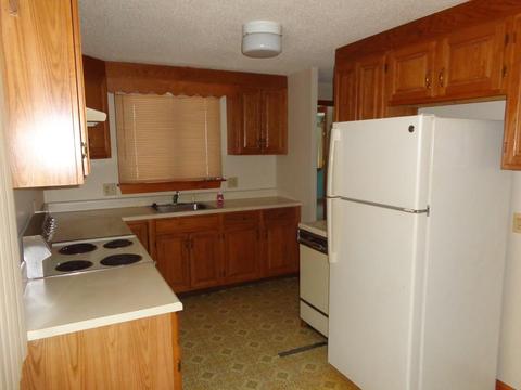 41 Pomeroy St, Easthampton, MA 01027 photo 2