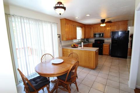 170 Everett Skinner Rd, Plainville, MA 02762 photo 5