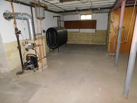 51 Bemis Ave, Chicopee, MA 01020 photo 20