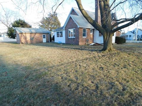 51 Bemis Ave, Chicopee, MA 01020 photo 2