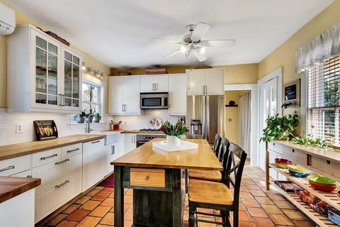 38 Windsor Ave, Acton, MA 01720 photo 2