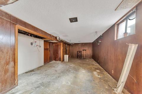 11 Home St, Springfield, MA 01104 photo 25