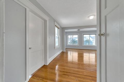 11 Home St, Springfield, MA 01104 photo 21
