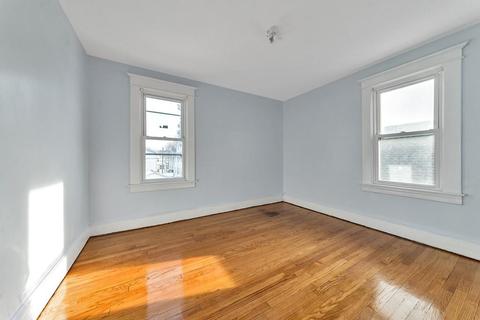11 Home St, Springfield, MA 01104 photo 8