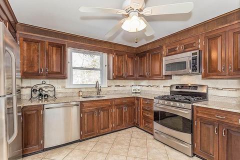 6 Philips Rd, Stoneham, MA 02180 photo 11