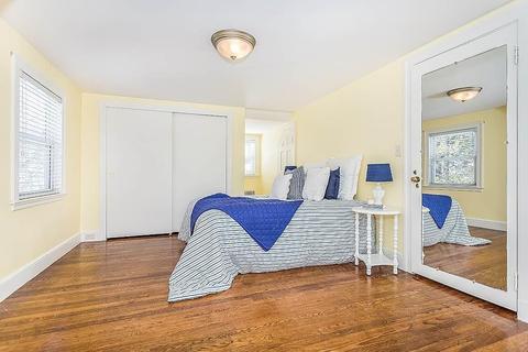 6 Philips Rd, Stoneham, MA 02180 photo 15