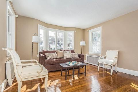 6 Philips Rd, Stoneham, MA 02180 photo 4