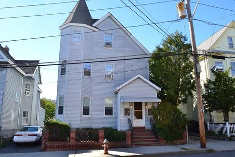 16 Argyle St, Everett, MA 02149 photo 2