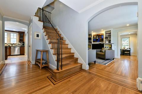 171 Gardner Rd, Brookline, MA 02445 photo 4