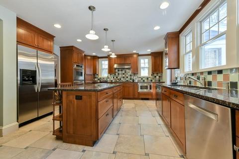 171 Gardner Rd, Brookline, MA 02445 photo 9