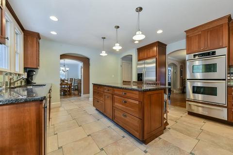 171 Gardner Rd, Brookline, MA 02445 photo 10
