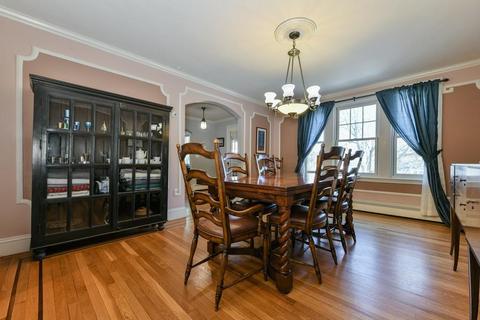 171 Gardner Rd, Brookline, MA 02445 photo 12