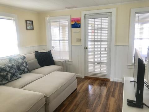 18 W Central Ave, Wareham, MA 02571 photo 6