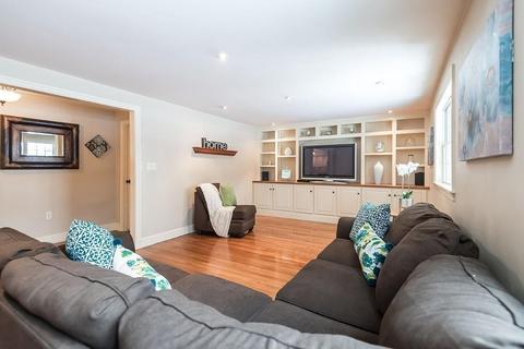 20 Susan Dr, Reading, MA 01867 photo 13