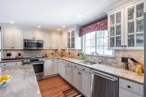 20 Susan Dr, Reading, MA 01867 photo 8