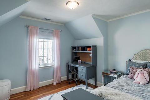 54 Shaw Rd, Brookline, MA 02467 photo 14
