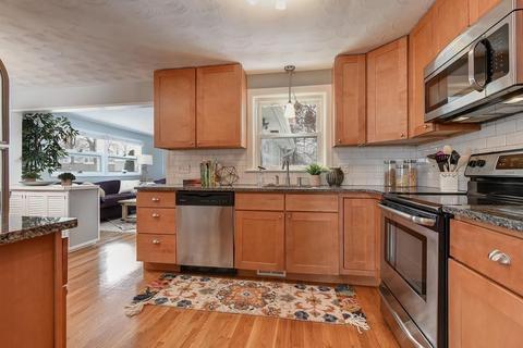12 Jayne Rd, Needham, MA 02494 photo 2