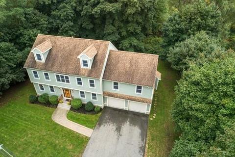 17 Cole St, Beverly, MA 01915 photo 1