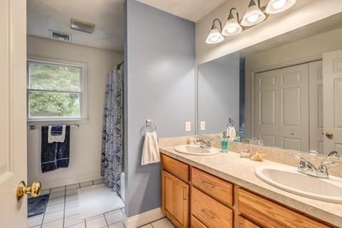 17 Cole St, Beverly, MA 01915 photo 17