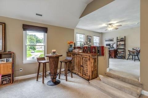 17 Cole St, Beverly, MA 01915 photo 12