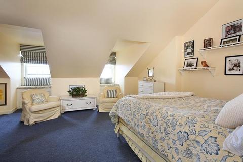 51 Garrison Rd, Brookline, MA 02445 photo 12