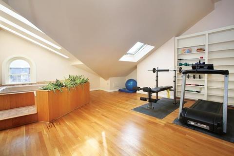51 Garrison Rd, Brookline, MA 02445 photo 13