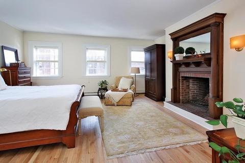 51 Garrison Rd, Brookline, MA 02445 photo 11