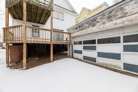 17 Mattson Ave, Worcester, MA 01606 photo 4