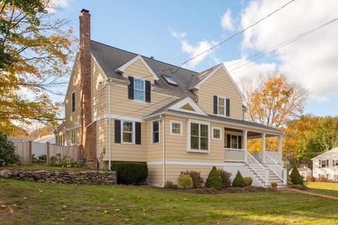 40 Fairview St, Hingham, MA 02043 photo 2