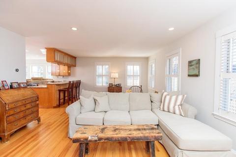 59 Crest Rd, Wellesley, MA 02482 photo 5