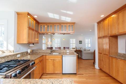 59 Crest Rd, Wellesley, MA 02482 photo 7