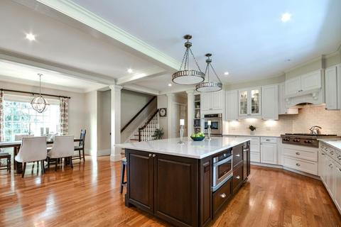 22 Barnstable Rd, Wellesley, MA 02481 photo 10