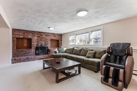 134 Spring Ln, Canton, MA 02021 photo 20