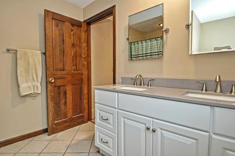166 Pleasant St, Upton, MA 01568 photo 18