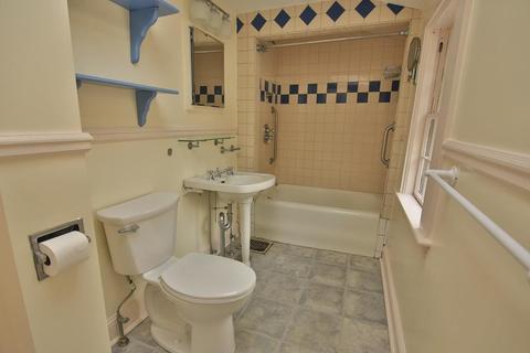 25 Concord St, Gloucester, MA 01930 photo 23